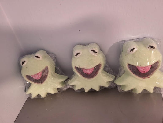 K-frog watermelon bath bomb
