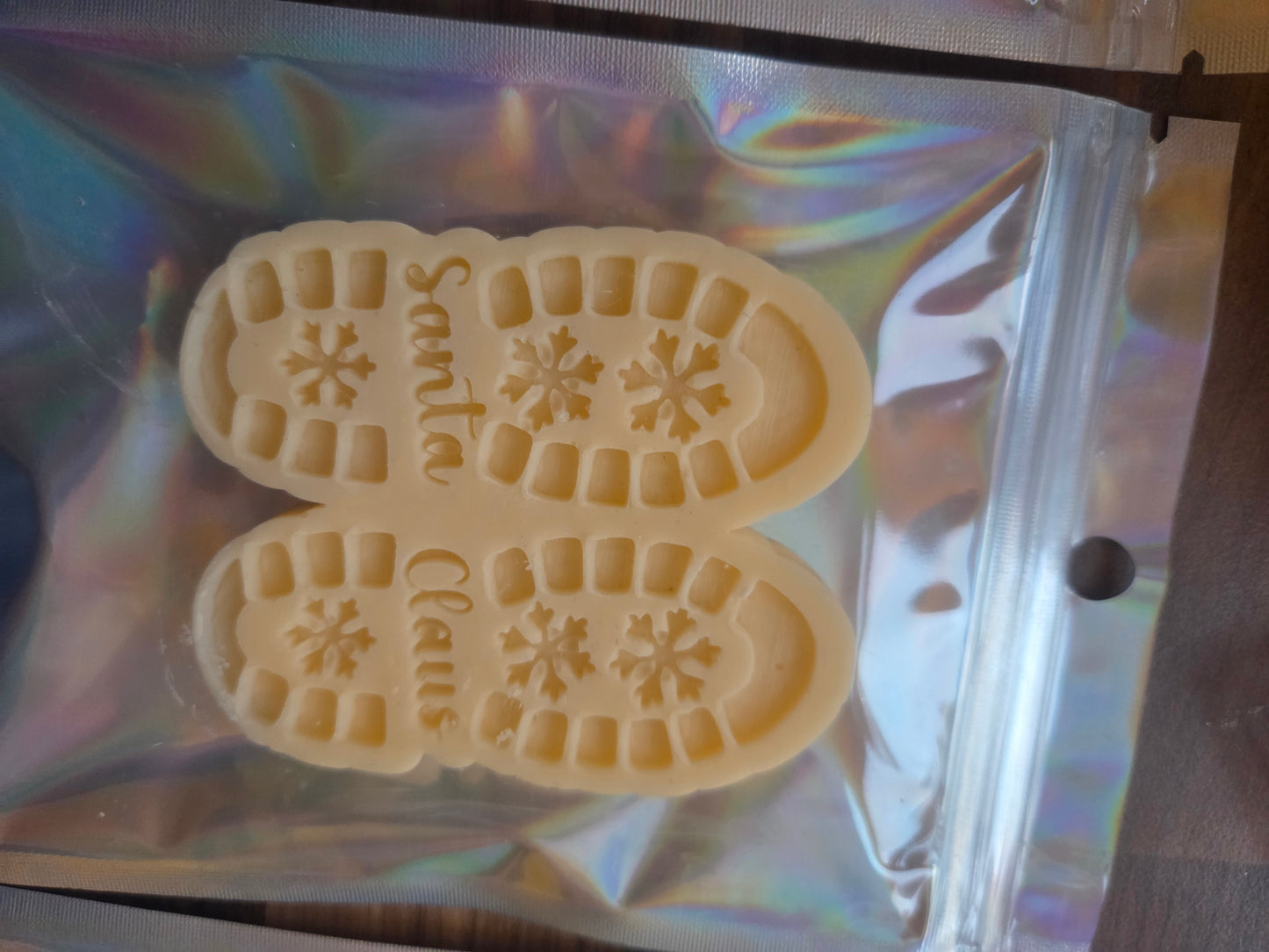 Santa's wax melt footprint (larger)