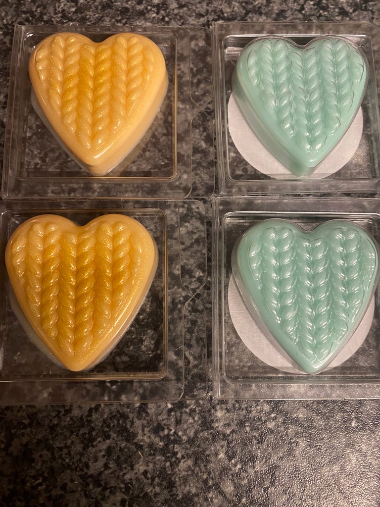 Knitted Wax Melt Hearts