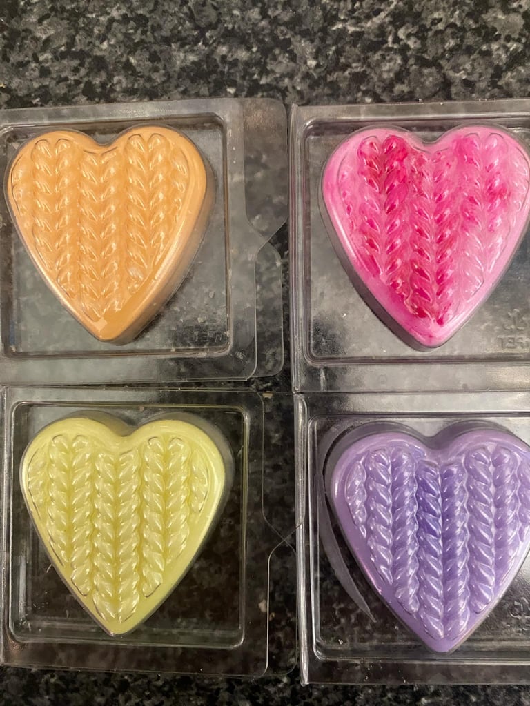 Knitted Wax Melt Hearts